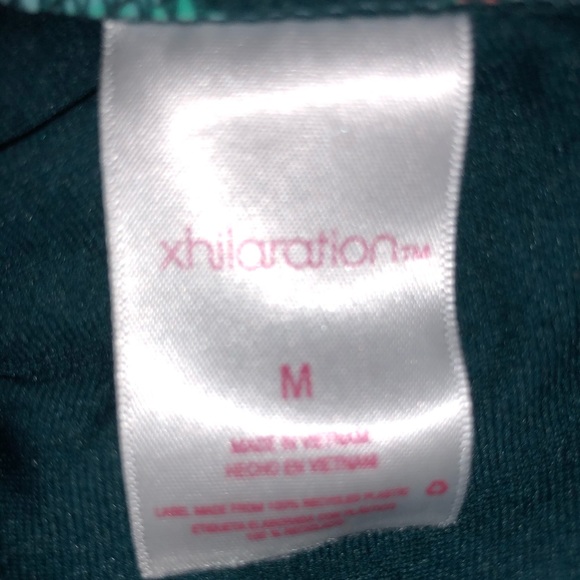 Super cute and comfortable swim suit top - Picture 3 of 3